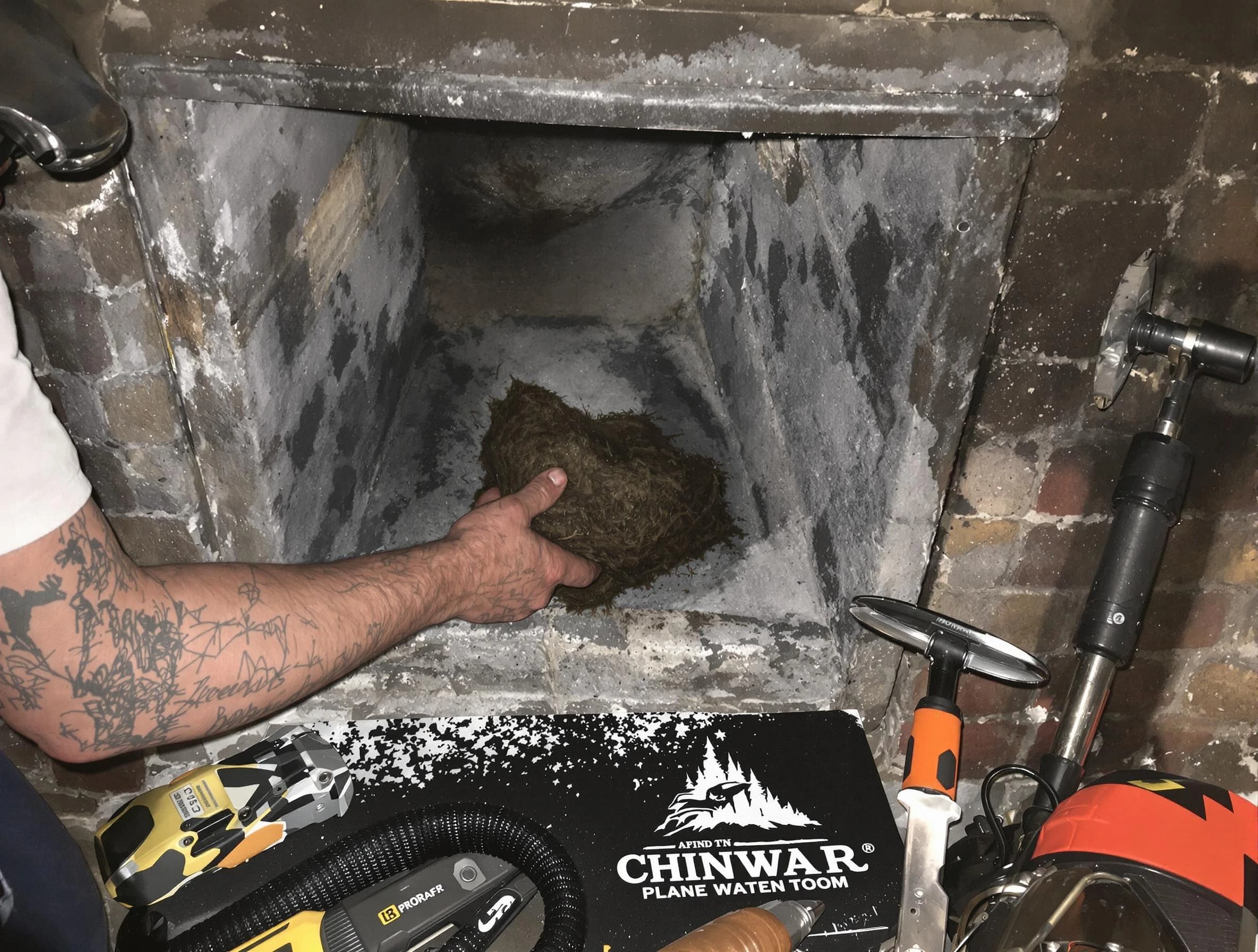 Mapleton Chimney Sweep safely removing debris and screening chimney in Mapleton, UT